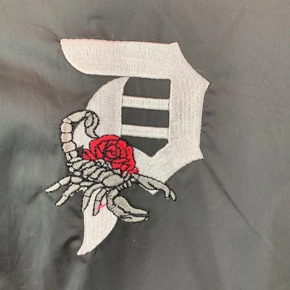 Primitive Scorpion Men’s Skateboard Jacket - Picture 4 of 7